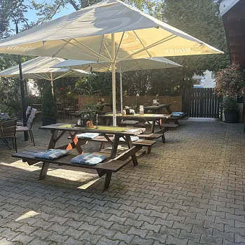 Zámecká restaurace Paskov